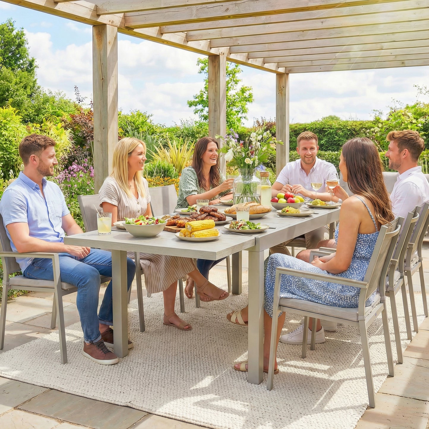 Extending Garden Table, Aluminium Outdoor Dining Table for 8-10 with Wood-Like Grained Surface, Light Grey Wood Effect