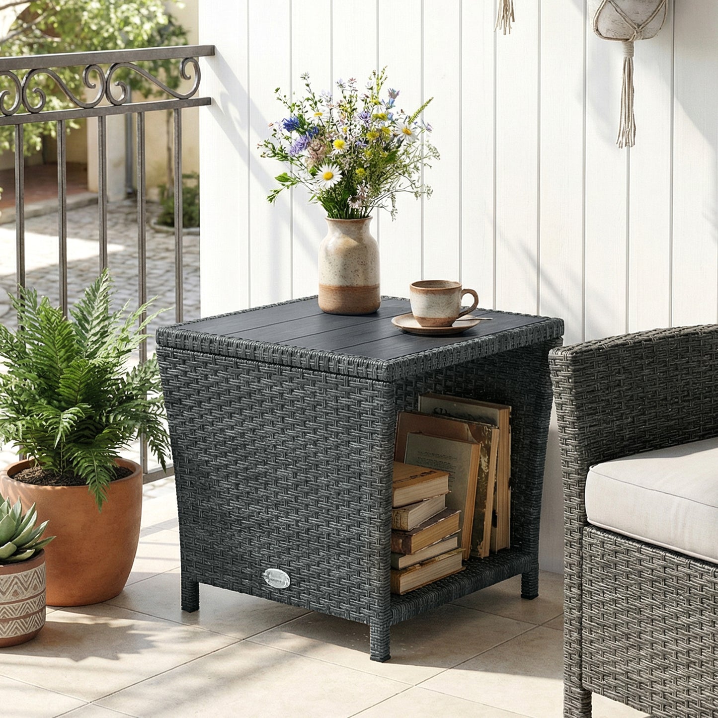Side Table 2-Tier Outdoor Coffee Table with Storage Shelf PS Wood Slat Top/Grey