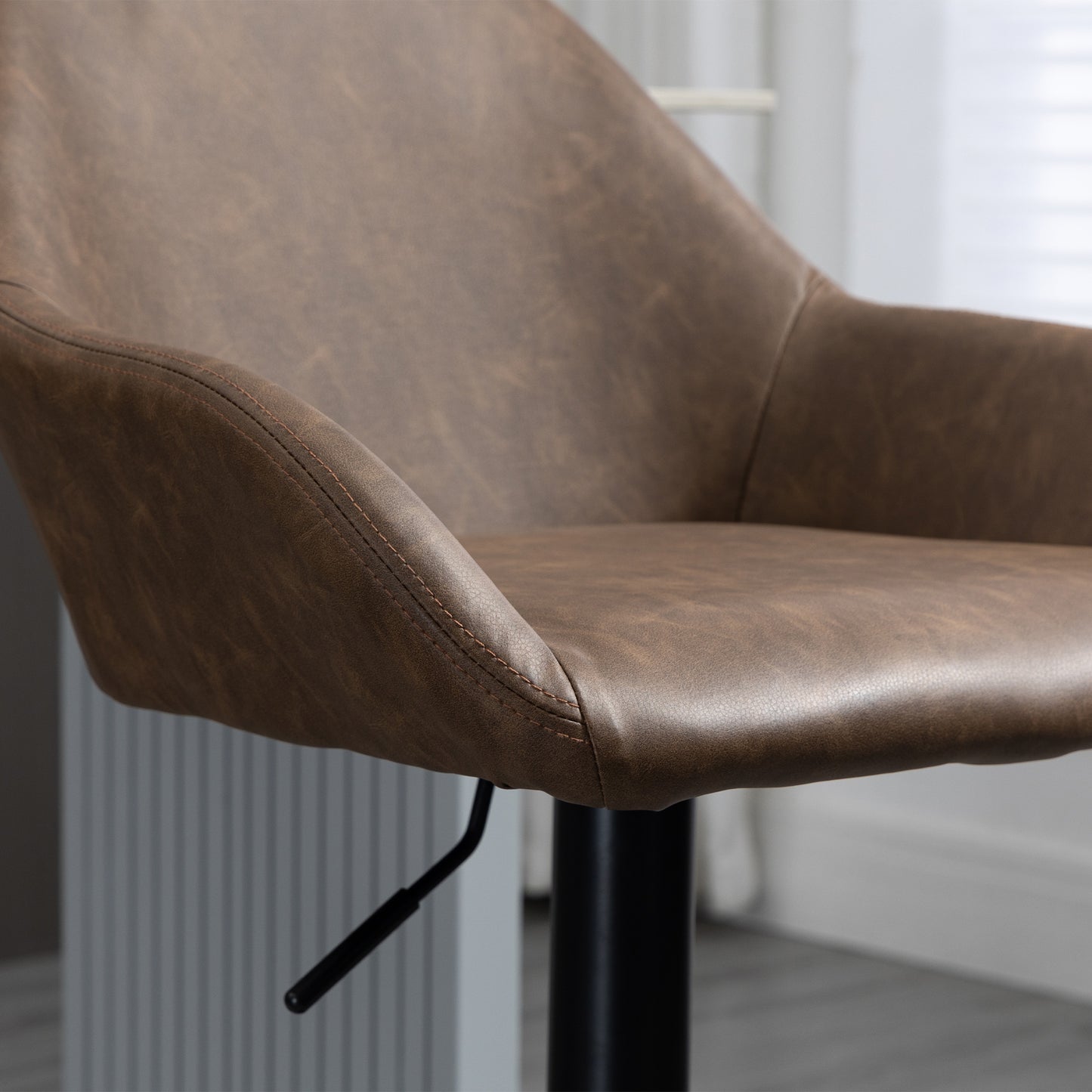 Bar Stools Set of 2, Height Adjustable Swivel Barstools, PU Leather Kitchen Stools with Backs