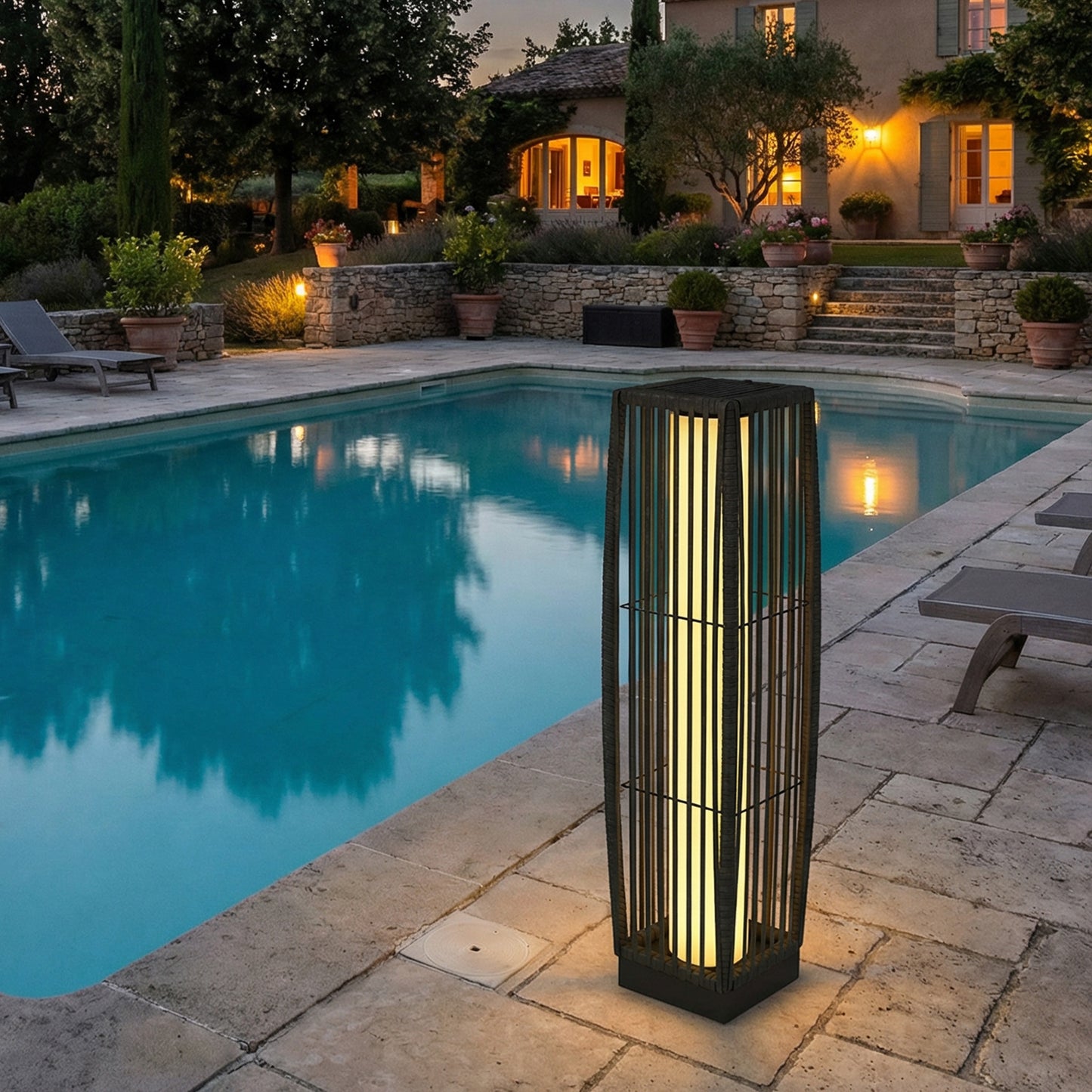 Solar Rattan Floor Lamp, Outdoor Garden Lantern with Auto On/Off LED Lights, IP44 for Patio, Terrace, Dark Grey