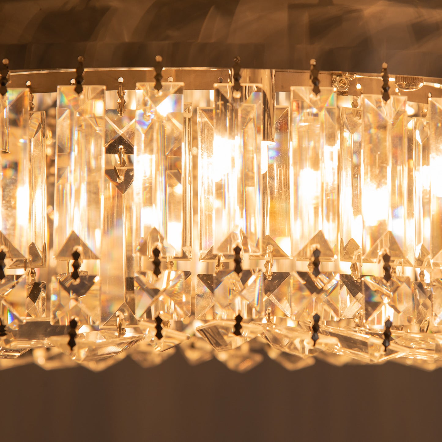 Crystal Chandeliers with Crystal Pendants, 8-Light Ceiling Light for Living Room, Bedroom Dining Room, Silver Tone