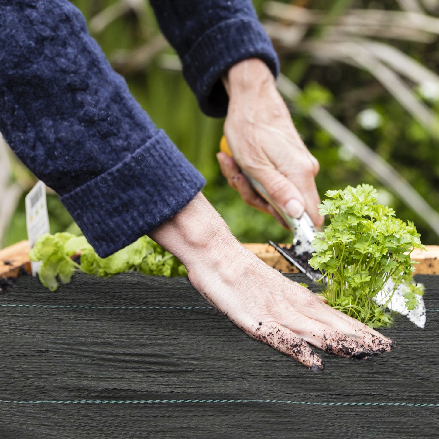 2m x 90m Weed Control Membrane, Heavy Duty Weed Control Barrier Fabric, 90gsm Ground Cover for Patios, Garden, Flower beds