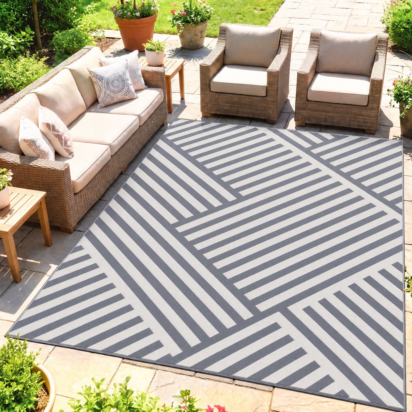 Plastic Straw Reversible RV Outdoor Rug with Carry Bag, 182 x 274cm, Grey and Cream