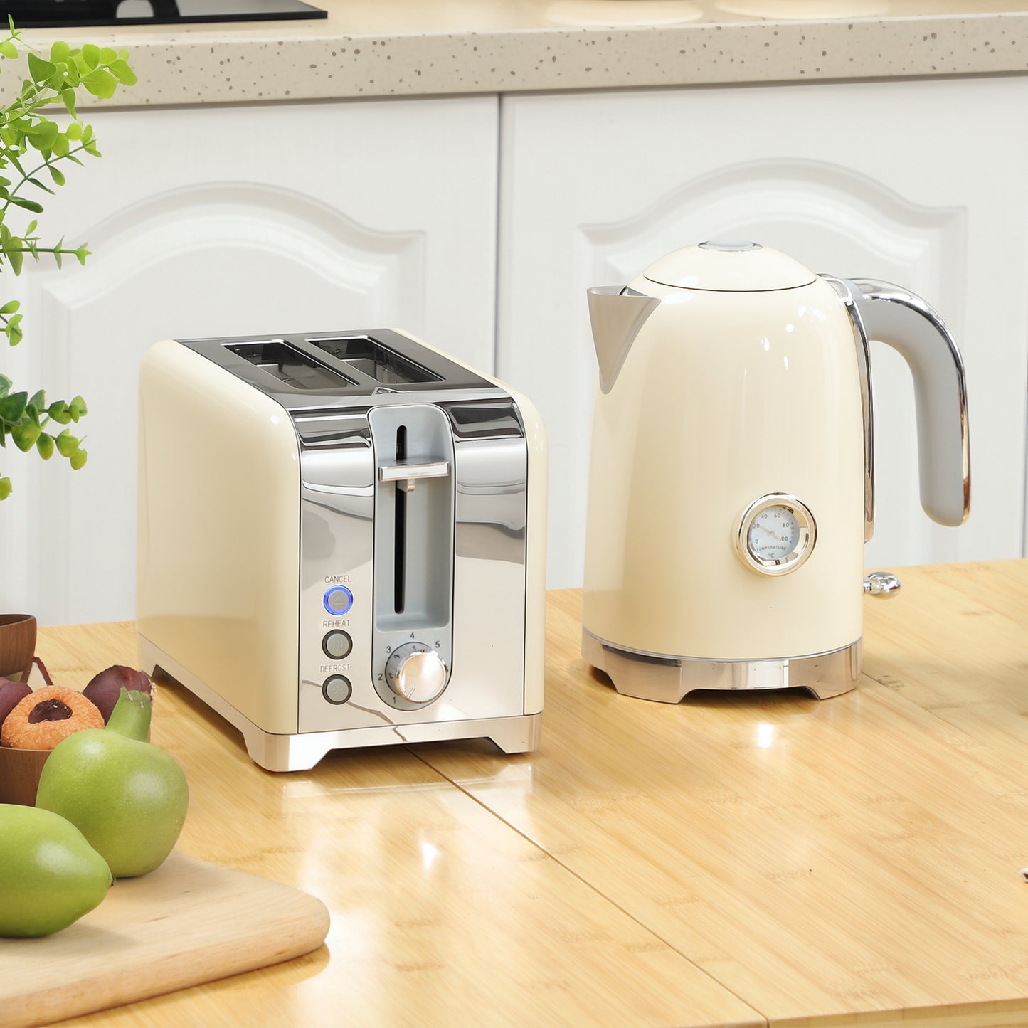 Retro Toaster and Kettle Set - Cream