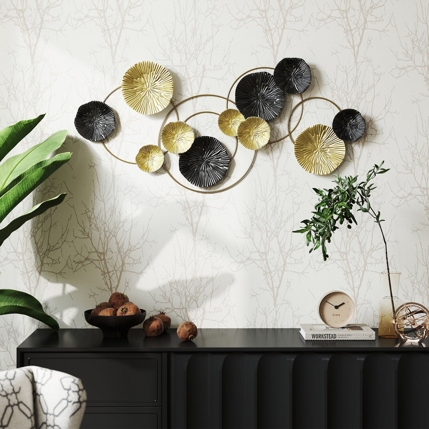 Metal Wall Art, Modern Hanging Wall Decor with Multi-Disc Design for Living Room