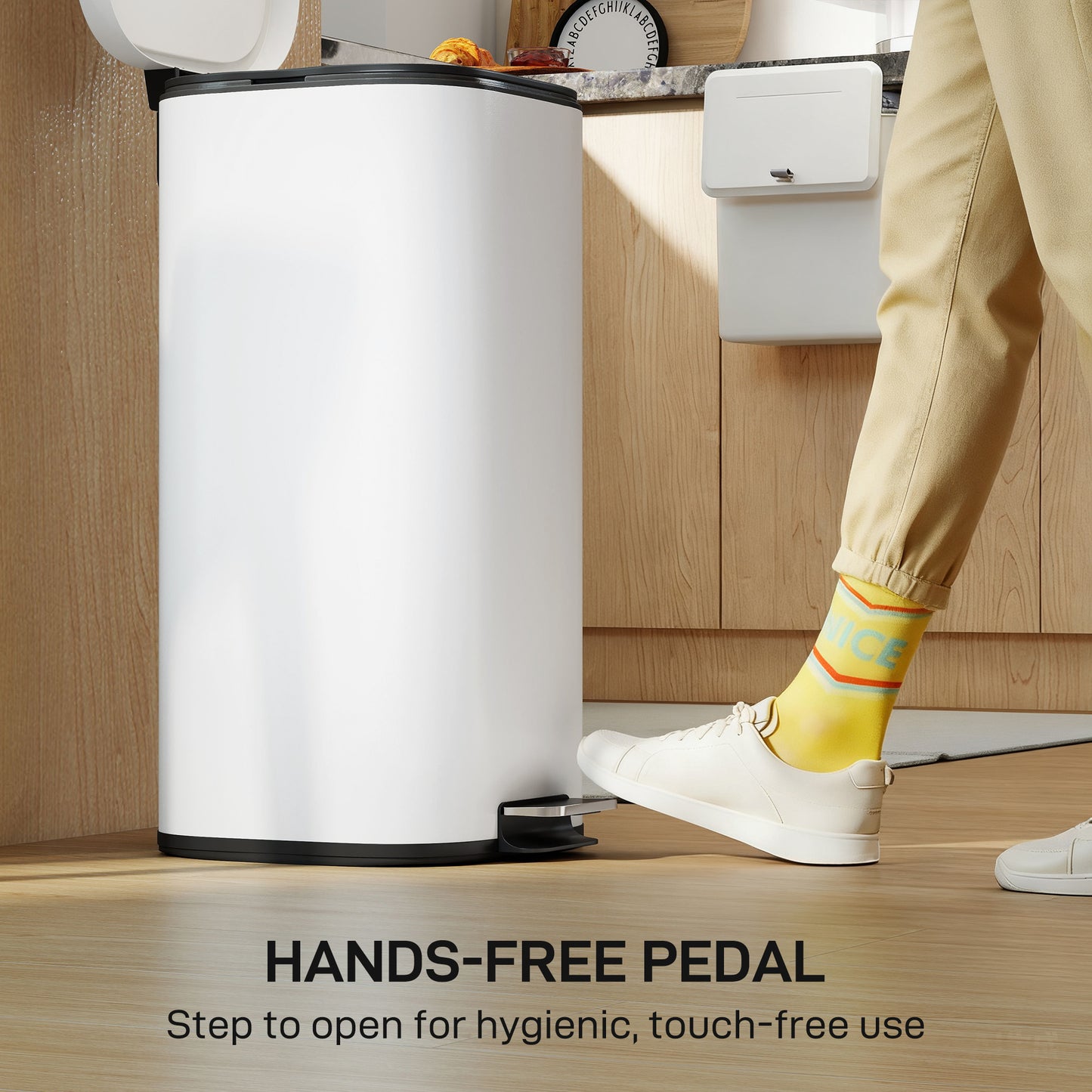 30L Kitchen Bin, Compact Pedal Bin with Soft-Close and Stay-Open Lid, Removable Bucket for Kitchen, Home, Office, Cream
