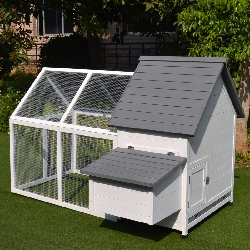 Chicken Coop Home / Barn Style Hen House with Outdoor Pen and Nesting Box