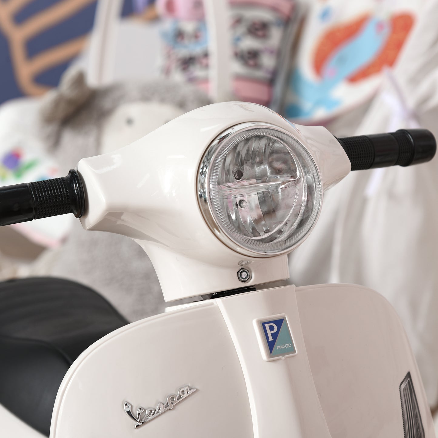 Vespa Licensed 6V Kids Electric Motorbike Ride On Motorcycle Battery Powered for 18-36 Months with Horn Light White