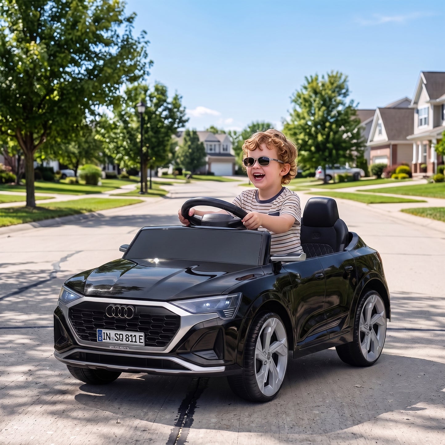 Audi Q8 etron Sportback Licensed Ride on Car with Remote Control, Four-Wheel Suspension, Soft Start for Ages 3-4, Black