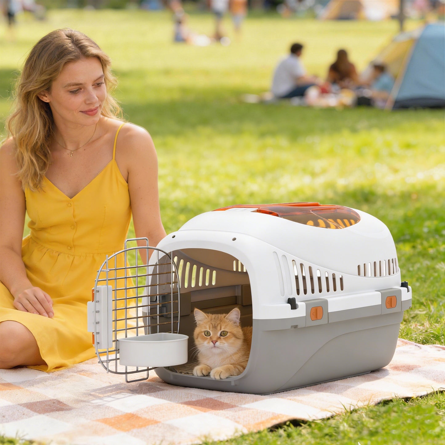 Plastic Pet Carrier Hard Shell Dog Cat Carrier Max 4 KG Steel Door Feed Bowl Secure Lock 49 x 32 x 31 cm
