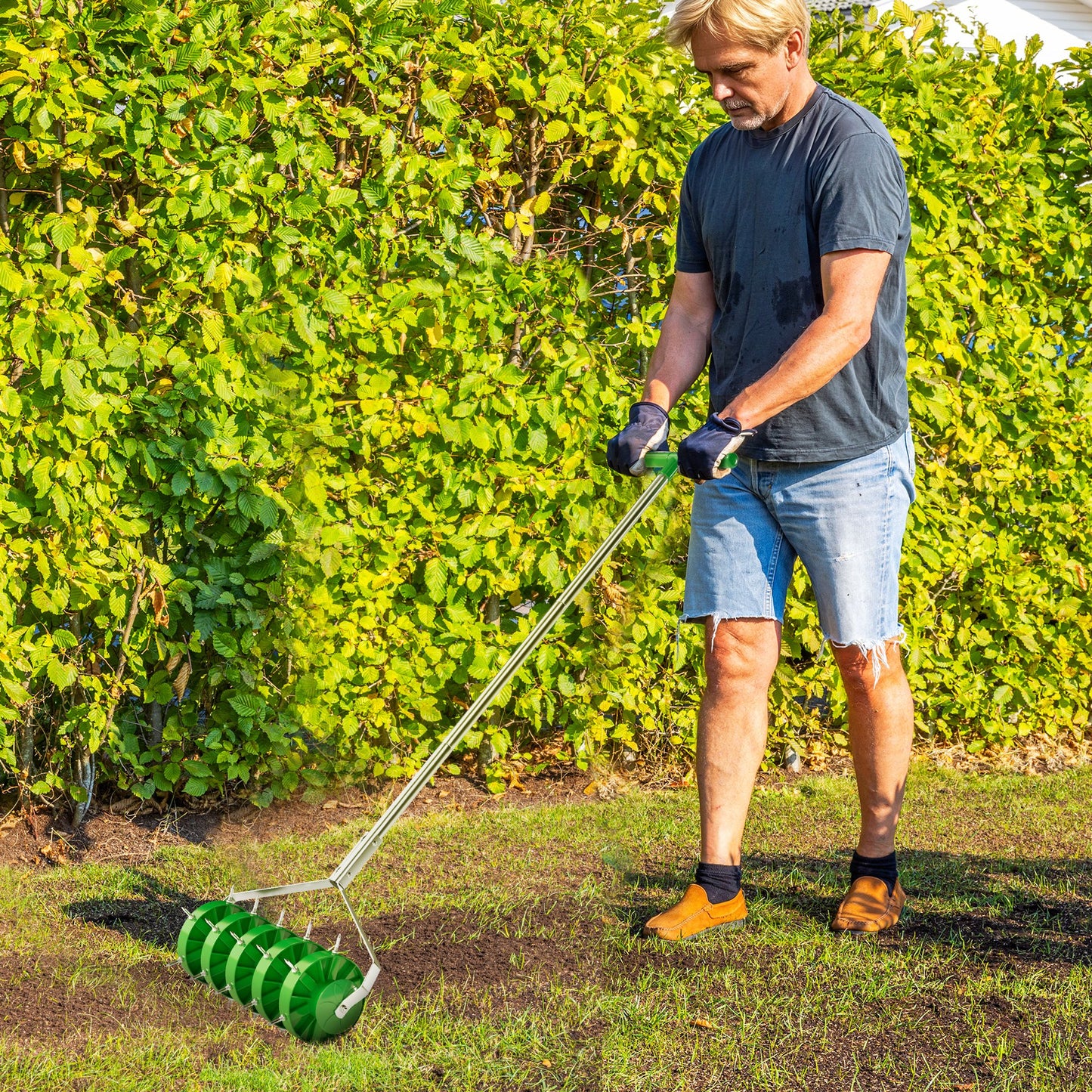 Rolling Lawn Aerator, Manual Grass Spike Roller, Heavy Duty Garden Aerator with 3 Piece Detachable Handle and T-bar Grip