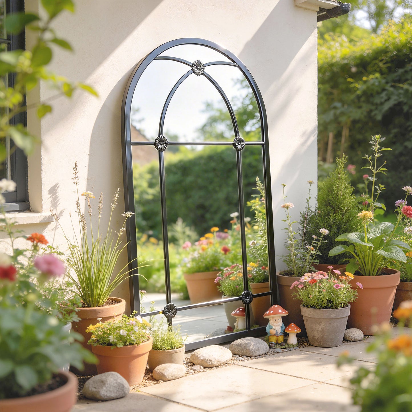 Arched Mirror, Shatterproof Acrylic Windowpane Wall Mounted Mirror with Robust Metal Frame, 100 x 60 cm, Black