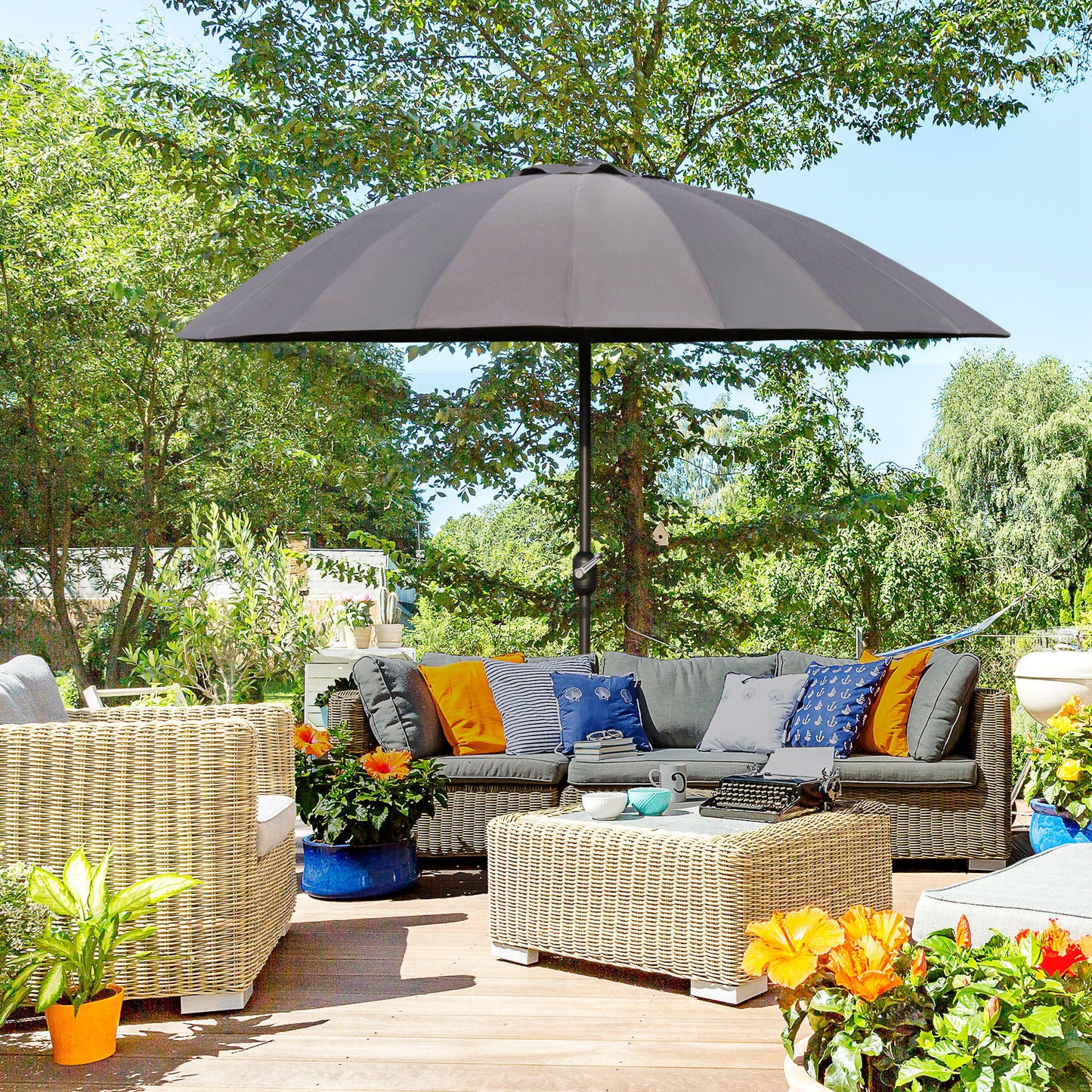 2.5m Shanghai Garden Parasol Umbrella with Crank & Tilt, Adjustable Outdoor Sun Shade, Grey