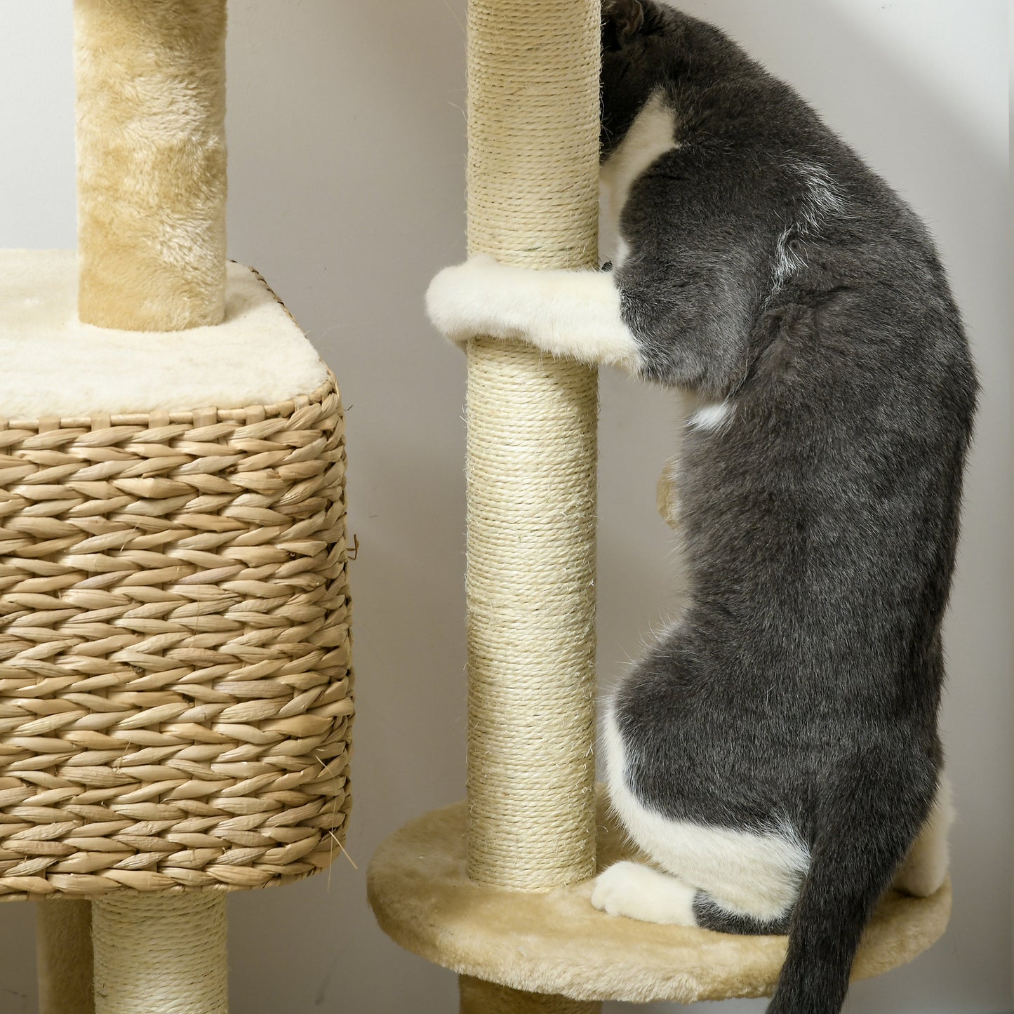 95cm Cat Tree Tower for Indoor Cats, with Scratching Post, Cat House, Toy Ball, Platform - Beige
