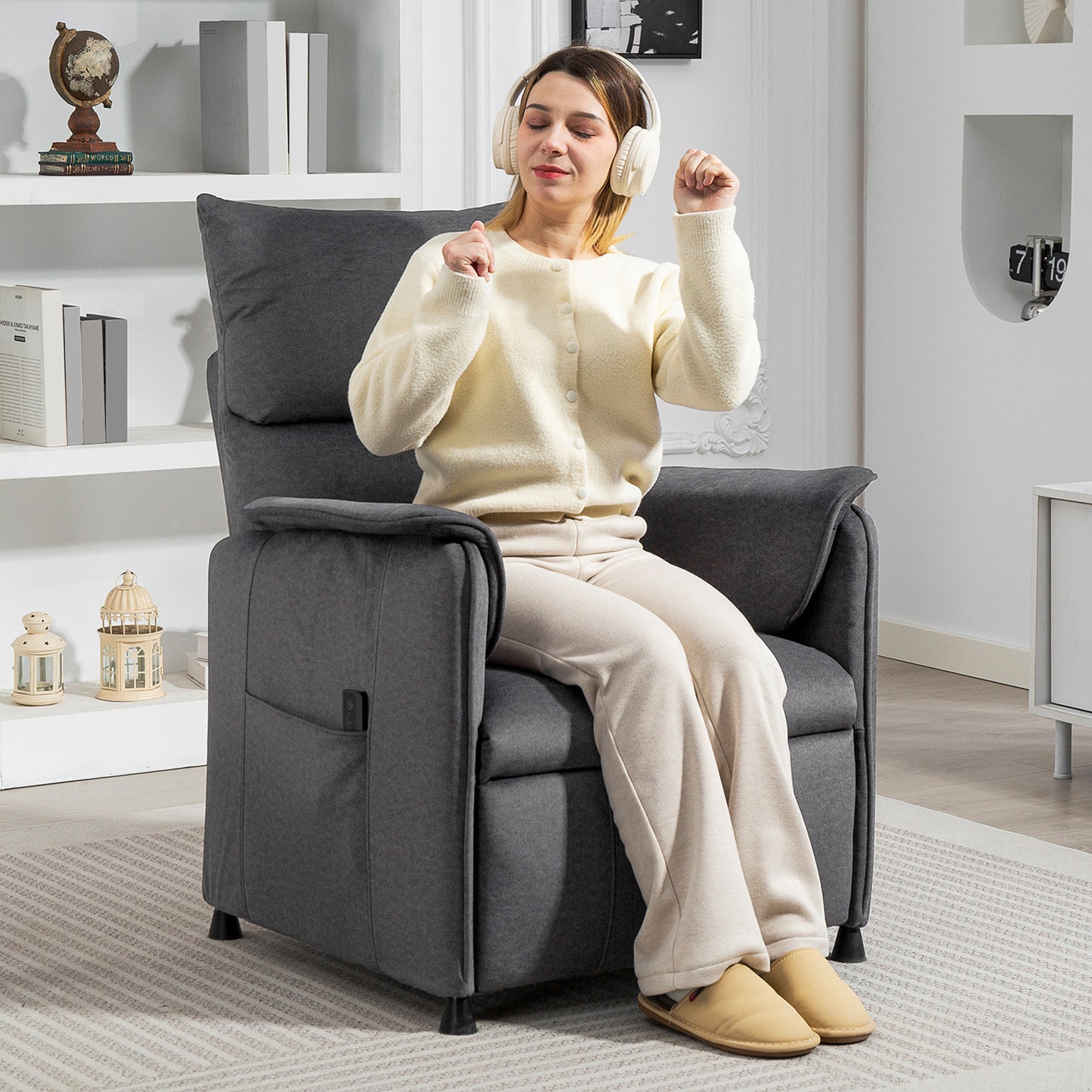 Power Recliner Chair, Reclining Chair with Remote, Pocket Springs, Silent Motor and Side Pockets, Black