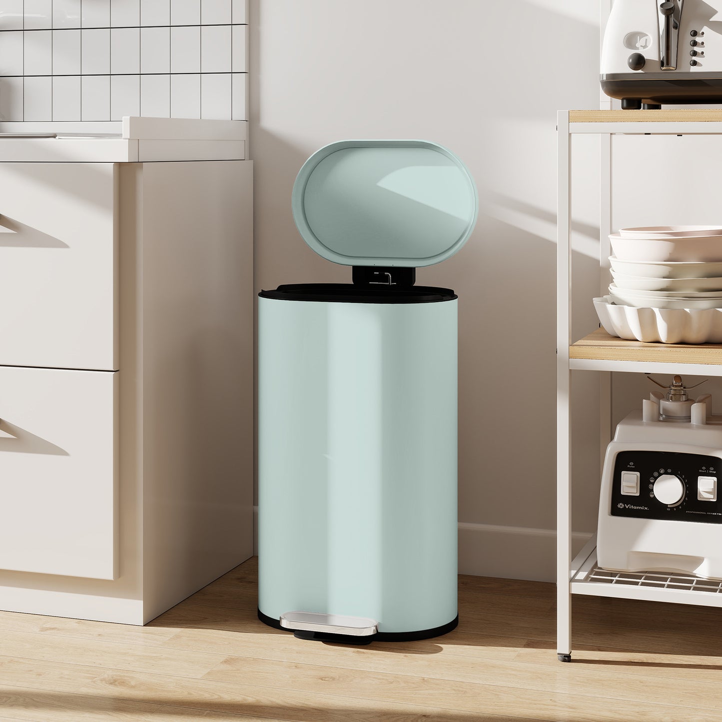 30 L Modern Curved Kitchen Bin - Green