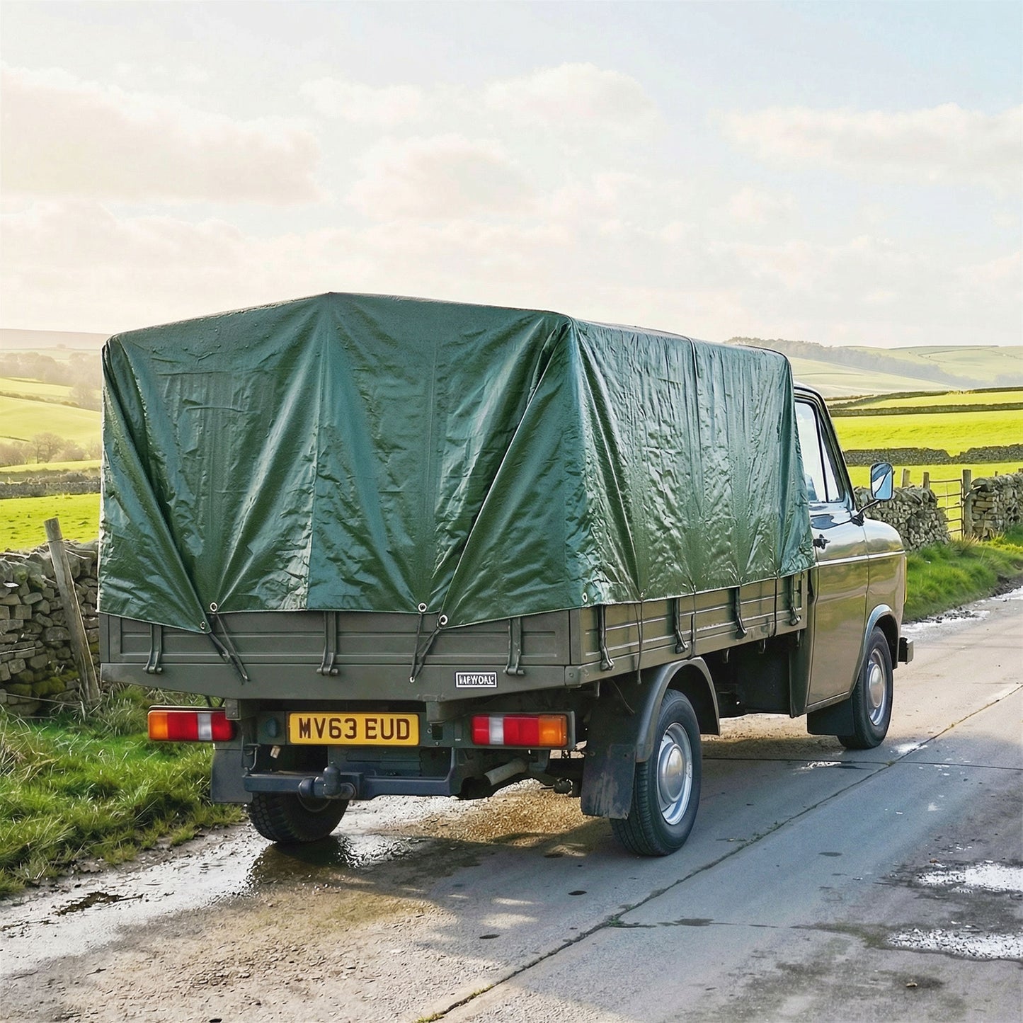 4 x 6m Waterproof Tarpaulin, 90GSM Tear-Resistant PE Tarp with Reinforced Grommets, UV Protected Cover