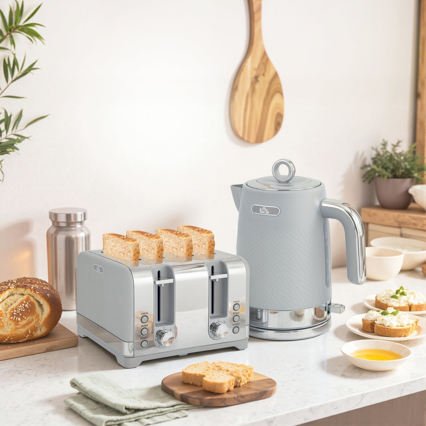 Sleek Textured Kettle and Four-Slice Toaster Set - Grey