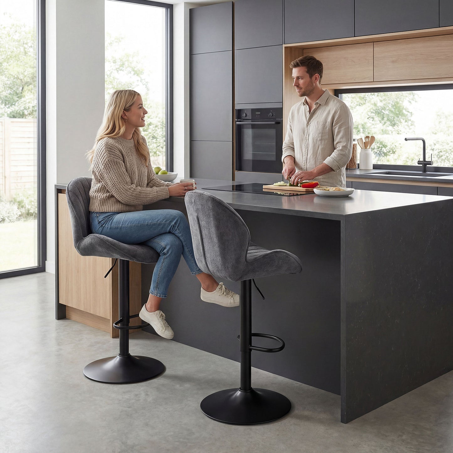 Bar Stools Set of 2, Swivel Barstools with Back, Adjustable Height and Footrest for Kitchen Island, Dining Room, Grey