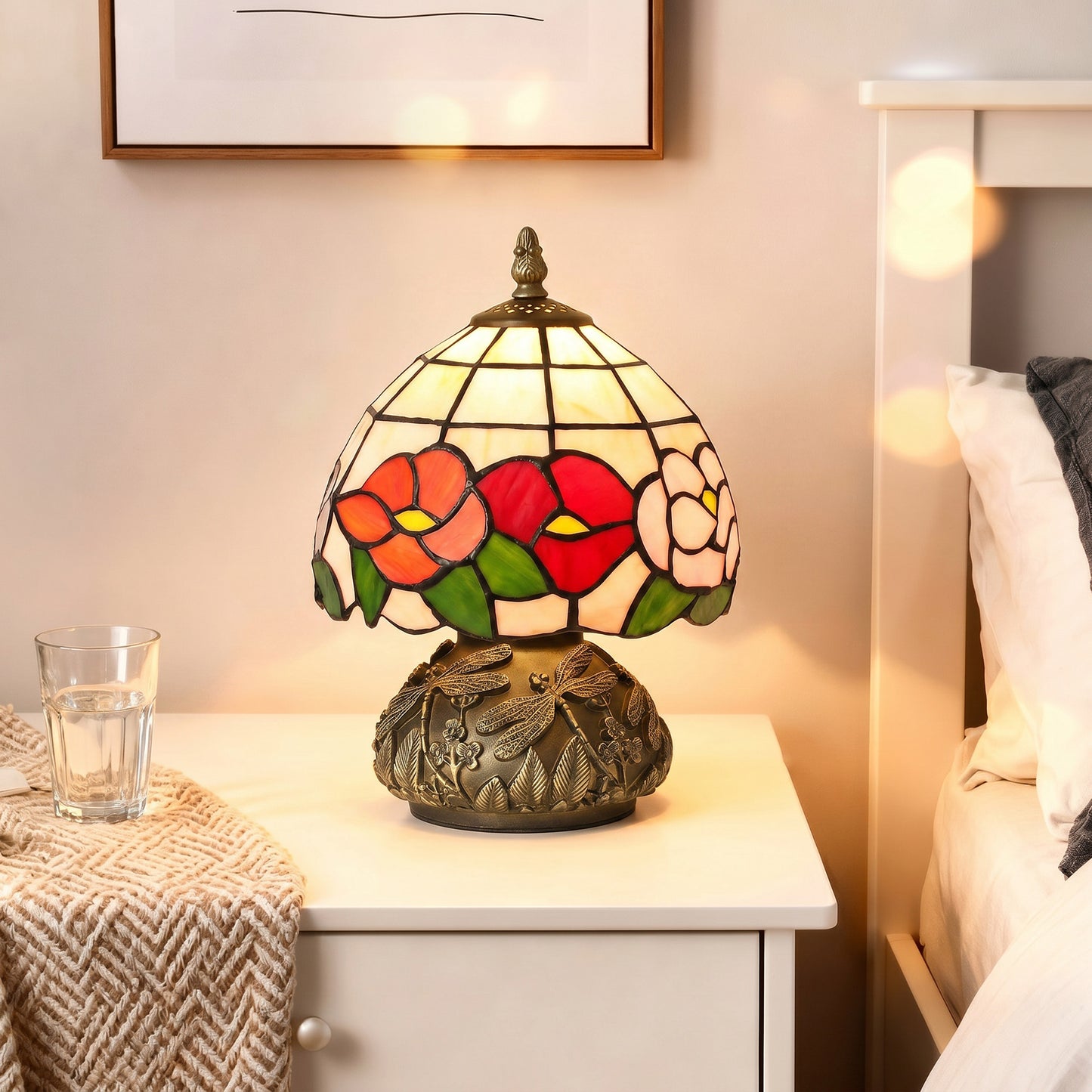 Handcrafted Classic Stained Glass Bedside Lamp, Tiffany-Style Table Lamp with Sculpted Dragonfly Base, Multi-Coloured