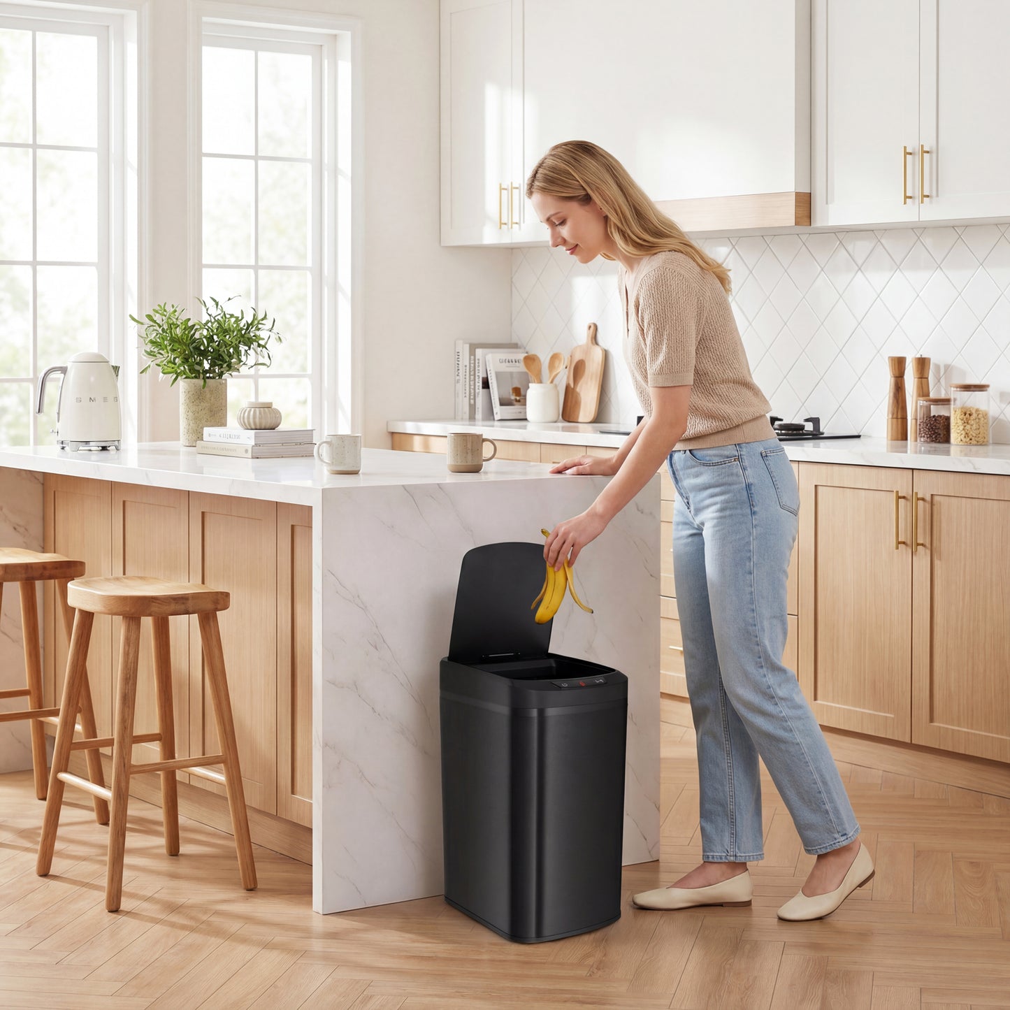12L Sensor Bin, Automatic Touchless Motion Sensor Kitchen Bin with Fingerprint Resistant Stainless Steel, Black