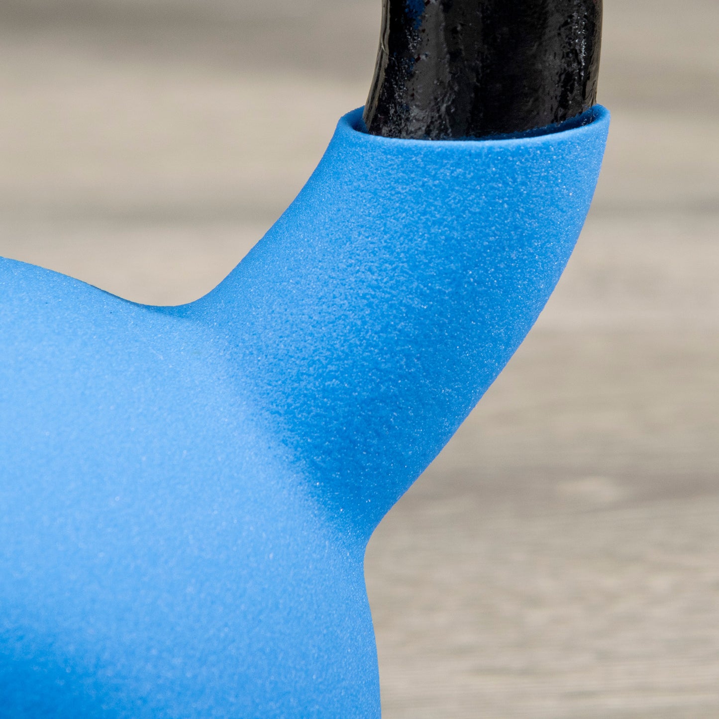 Kettlebell, 8kg Kettle Bell with Non-Slip Handle for Home Gym Weight Lifting and Strength Training, Blue