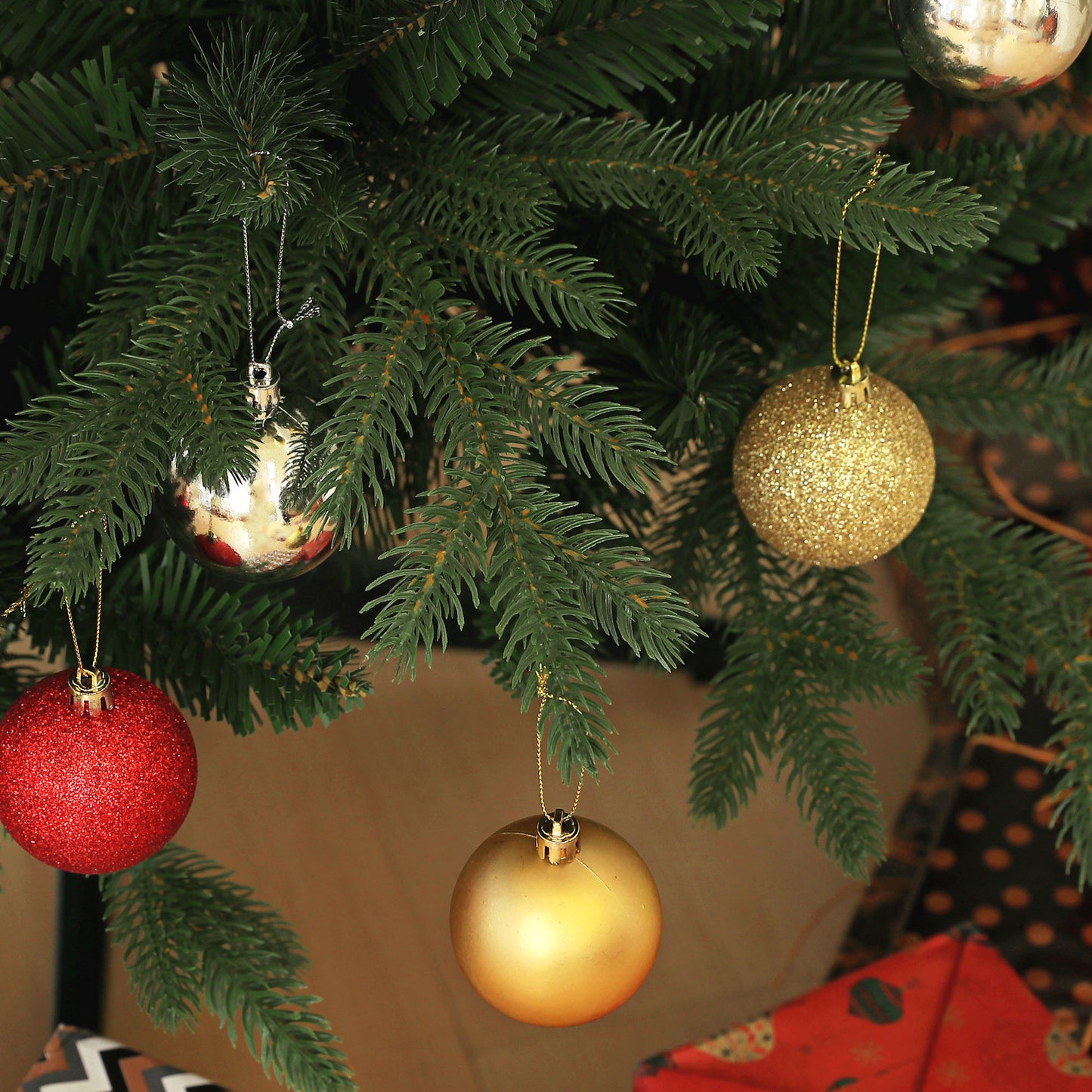 5ft Artificial Spruce Christmas Tree - Green