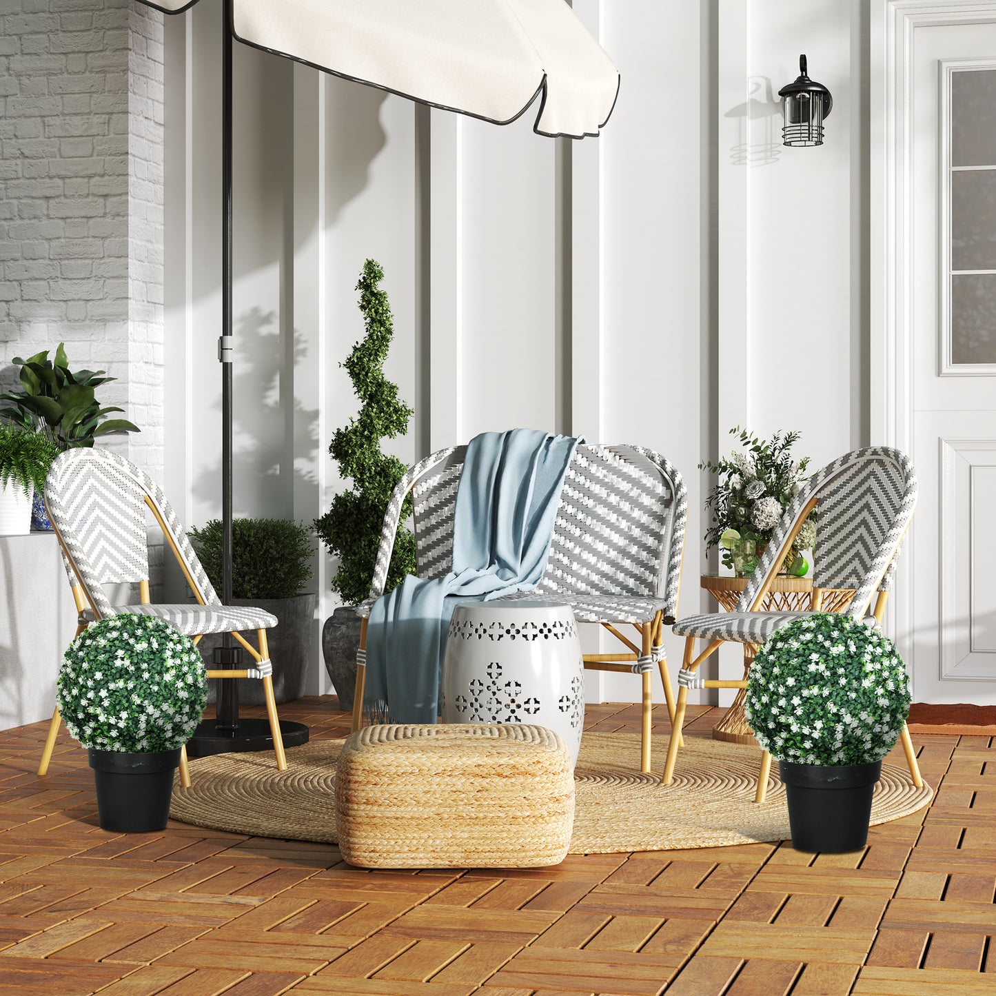 Set of Two Artificial Boxwood Balls Plants - White