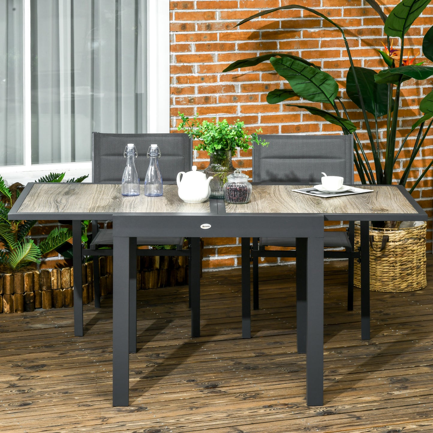 Extending Garden Table, Outdoor Dining Table for 6, Aluminium Frame Rectangular Patio Table with Plastic Board Tabletop