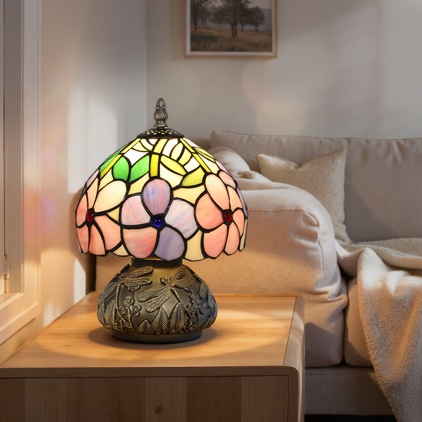 Tiffany-Style Table Lamp with Sculpted Dragonfly Base, Handcrafted Classic Stained Glass Bedside Lamp for Living Room and Bed