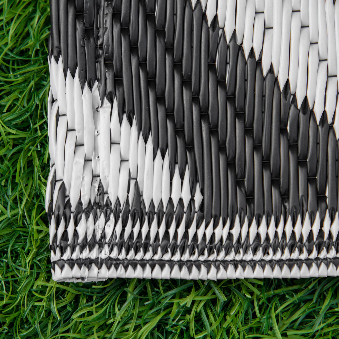 152 x 243 cm(5x 8ft) Outdoor Rug Reversible Mat Plastic Straw Rug Portable RV Camping Mat for Garden Deck Picnic Indoor