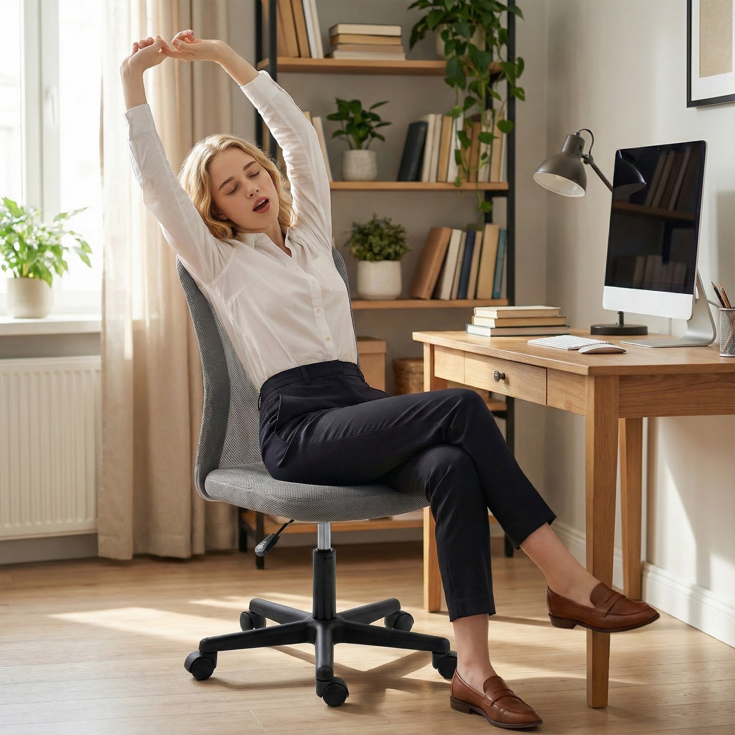 Computer Desk Chair, Mesh Office Chair with Adjustable Height and Swivel Wheels, Armless Study Chair, Grey