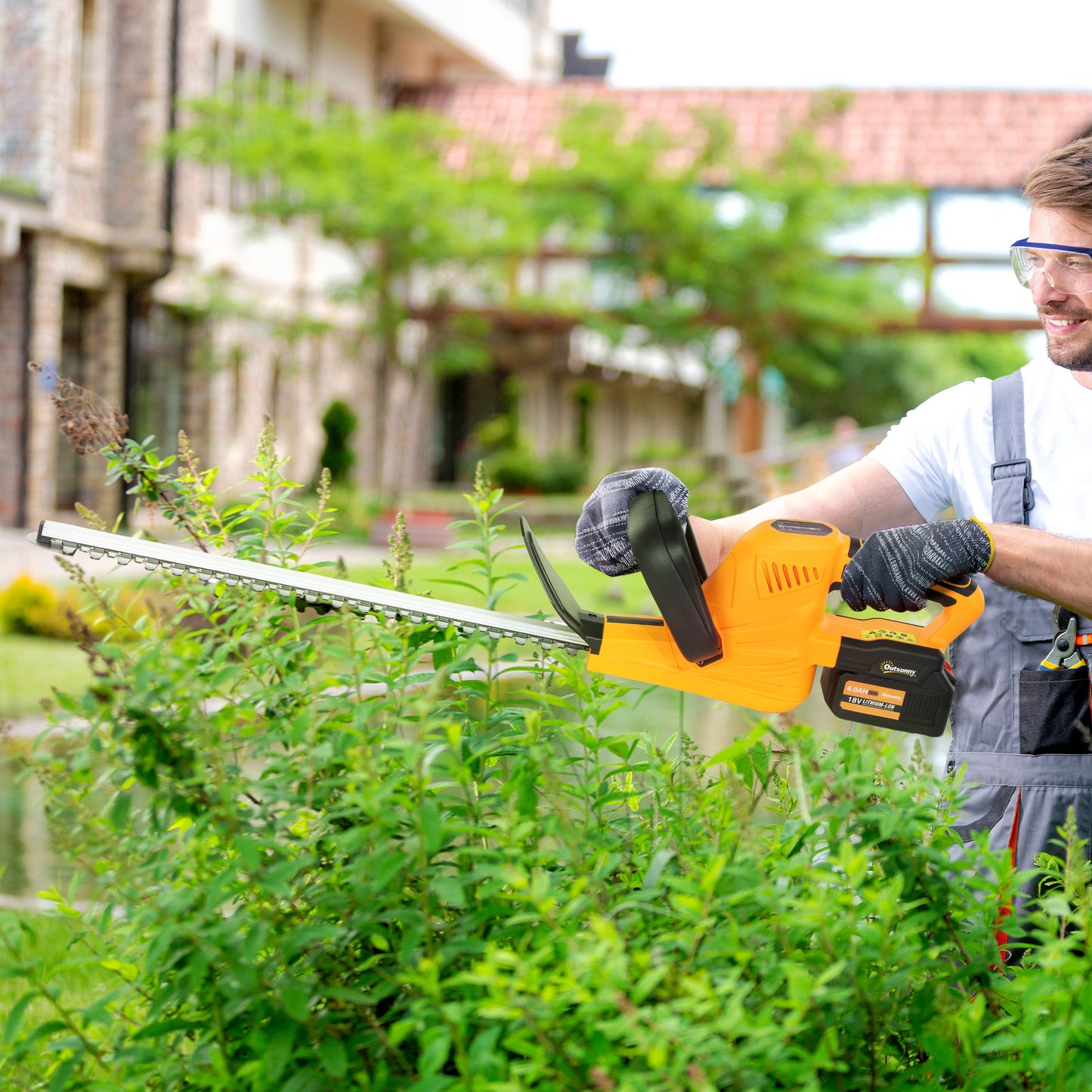20" Cordless Hedge Trimmer, 18V Electric Hedge Cutter with 51cm Dual Action Blade