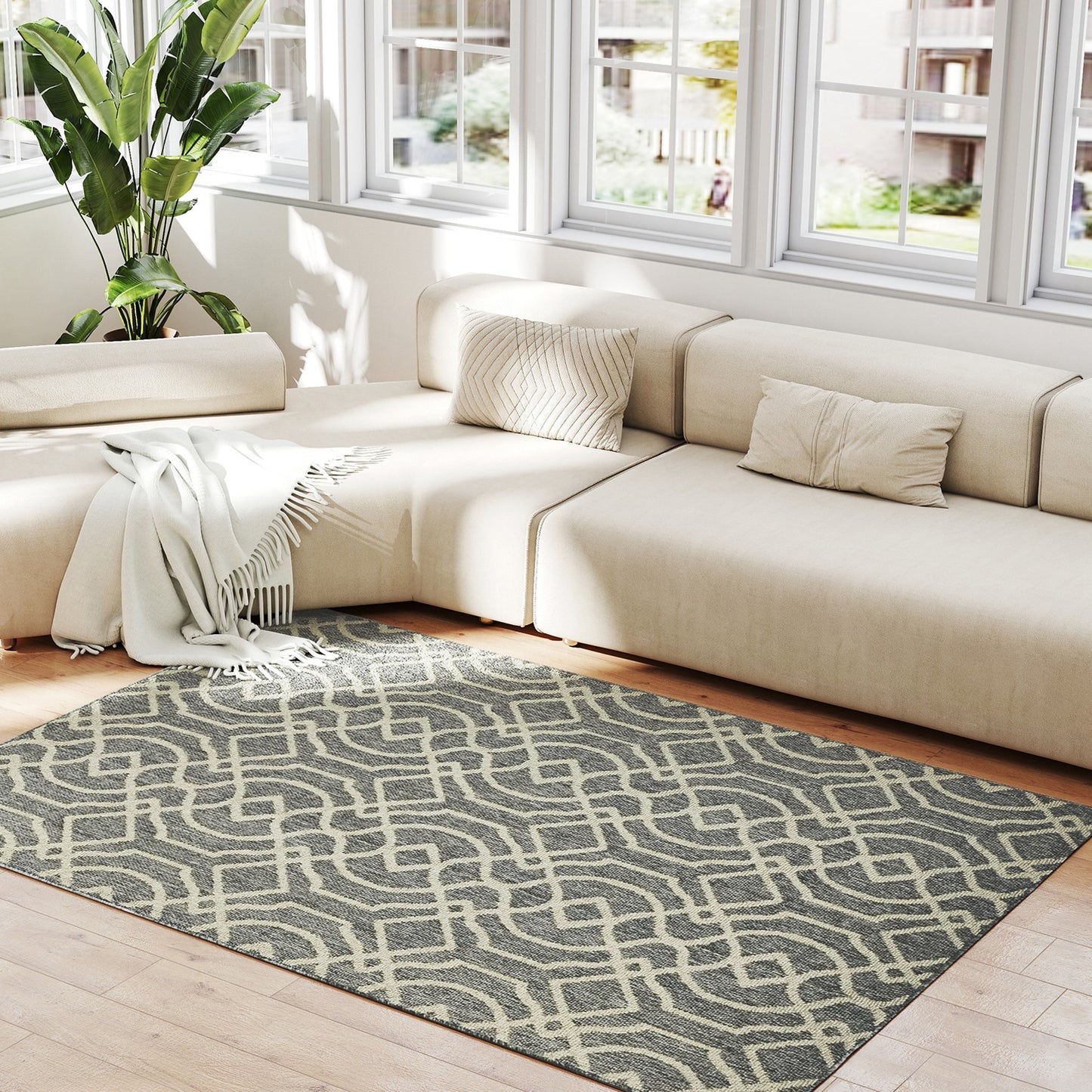 UV Resistant Indoor & Outdoor Area Rug, Easy-Cleaning Machine Washable Rug with Geometric Pattern for Patio, Garden, Kitchen