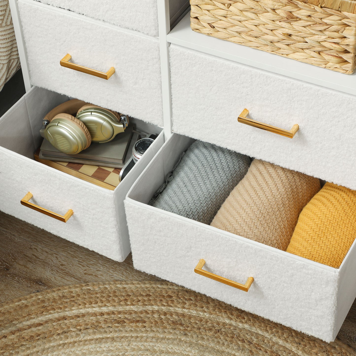 Boucle Chest of Drawers, 8 Fabric Drawers Storage Organiser with Charging Station, 2 USB and 2 AC Ports, Steel Frame