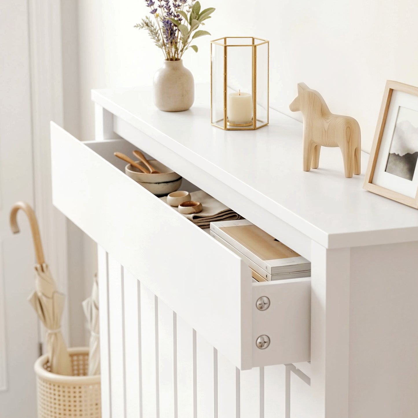 93 x 88.5cm Rustic-Look Radiator Cover - White