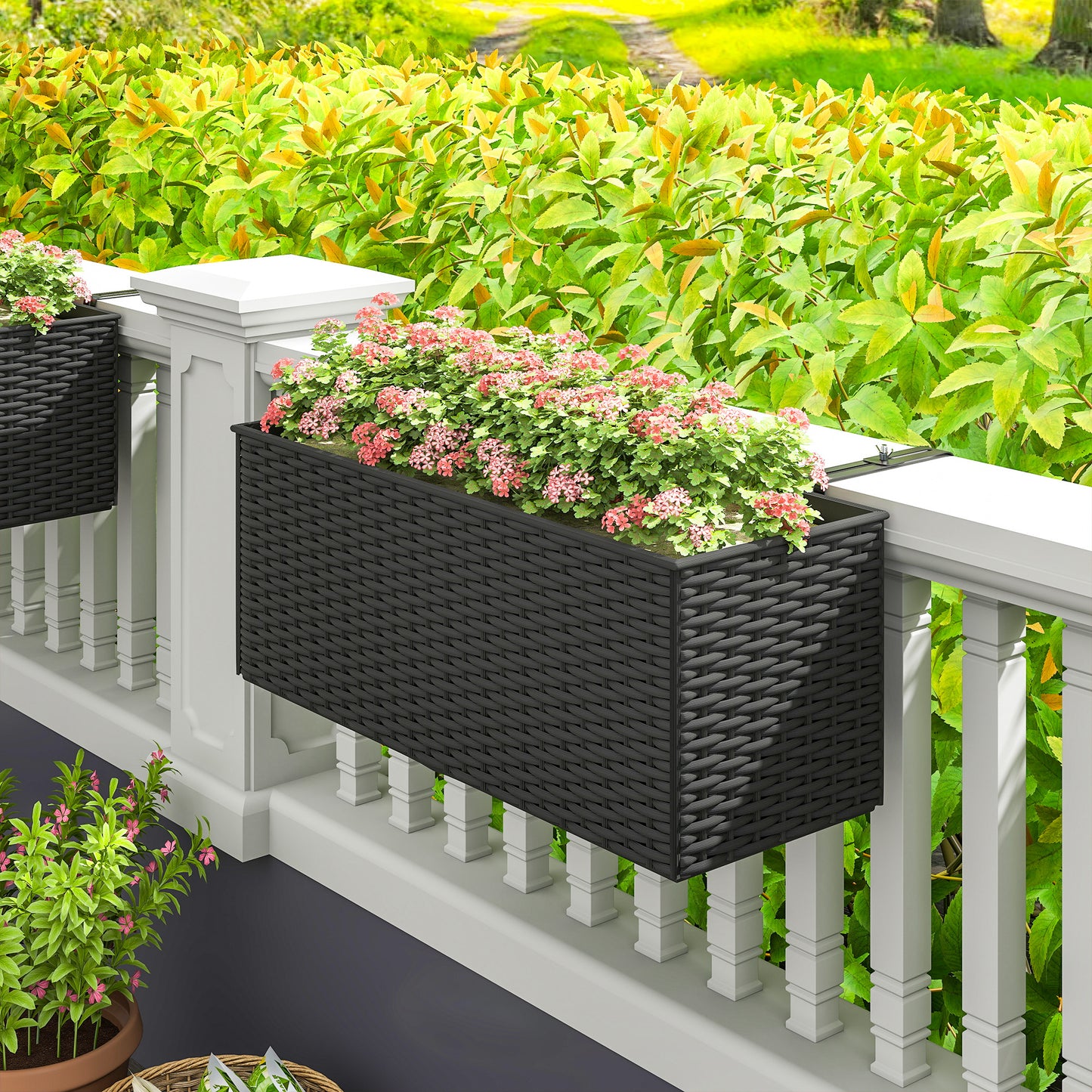 Set of Two Rattan-Effect Planters - Black