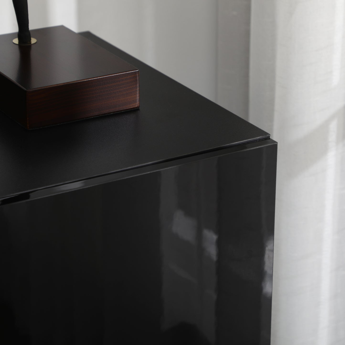 High Gloss Storage Cabinet, Freestanding Storage Cupboard with Adjustable Shelves for Living Room, Bedroom, Hallway, Black