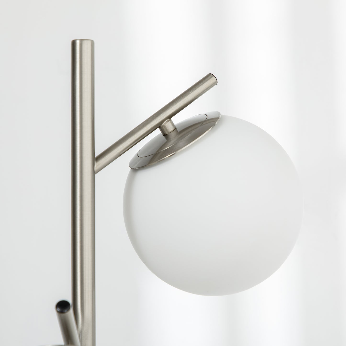 3-Light Tree Floor Lamps for Living Room, Modern Standing Lamp for Bedroom with Globe Lampshade, Steel Base